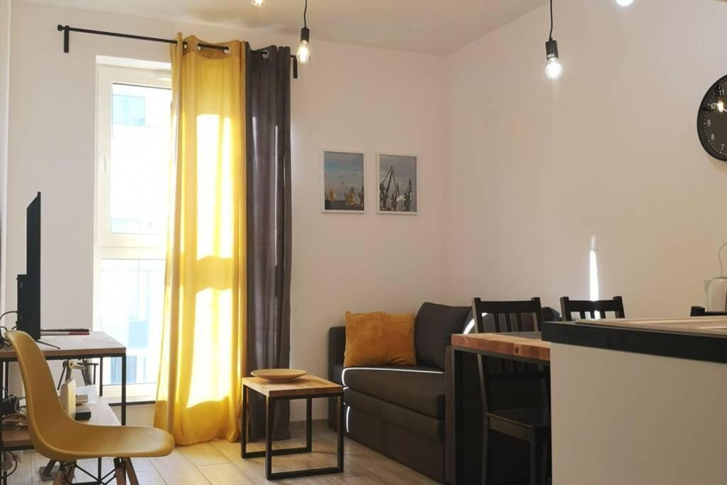The Yellow Apartment Gdańsk Extérieur photo